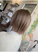 ミルクティーベージュ
