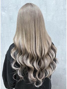 ボヤージュニケ(Voyage Nike) ハイトーン×ローメッシュ×編み込みエクステ