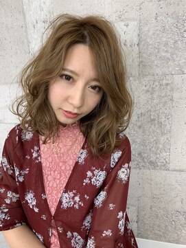 ファムヘア(fam.hair) ラフカールミディアム