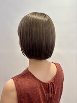 クロード モネ 吉祥寺店(Claude MONET)&nbsp;【オリーブベージュ×コンパクトボブ】