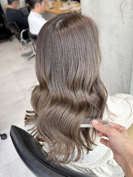 ディーエックス ウエスト(Dxxxx WEST) ブリーチなしミルクティーベージュ/顔周りカット/レイヤーカット