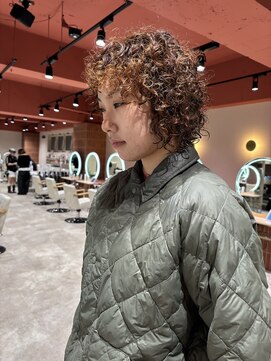 ヘアーアンドメイク ビス(HAIR&MAKE bis) ハードパーマ 【kotomi】