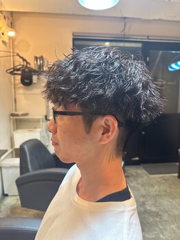 ジュンヌオム リンカラン(Jeune Homme LINGKARAN)の写真/仕事もプライベートも、第一印象は髪型から！大人の身だしなみをトータルサポートします。