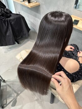 shinka 髪質改善　縮毛矯正　銀座店【11/2 NEW OPEN（予定）】 の写真/【銀座駅徒歩3分】自社開発のトリートメント使用♪美容室でのダメージを中和し,健康的な美髪を呼び戻す☆