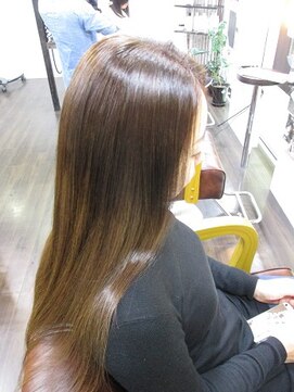 サイファー ヘアークリエイション(CIPHER Hair Creation) グラデーションカラークセストパー