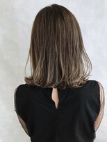 ムウ 難波(MOU)&nbsp;ハッシュカットフルバング似合わせカットレッドブラウン20代30代