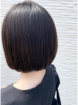 フラテロ(fratello) 【fratello】鈴木担当《コンパクトボブ》