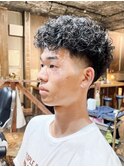 テーパースキンフェード ハードツイストスパイラル