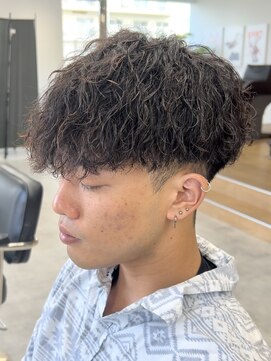 ラヴィズムバイフィフス(LUVISM by fifth) ツイストスパイラルパーマツイストパーマ刈り上げ万代新潟駅