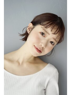 ヘアアンドライフシー(HAIR&LIFE C) 短め前髪と外ハネショートボブ