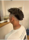 メッシュキャップ風ハイライト×ツイストパーマ