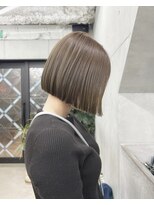 ブリンク(blink)&nbsp;ミニボブオリーブベージュイルミナカラーブリーチなし