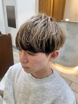 キャンバス バイ ネオリーブ 横浜西口(Canvas by neo.) メンズブリーチ デザインカラー ベージュ マッシュ 横浜