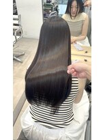 エラ(Ella) 美髪矯正で手に入れる素髪風ストレート