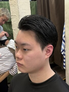 メンズヘア ササキ(sasaki) 刈り上げないくらいで耳出したい