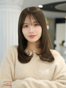 エアー 青山(AIR) ハッシュカット顔まわりレイヤーカットオリーブベージュ