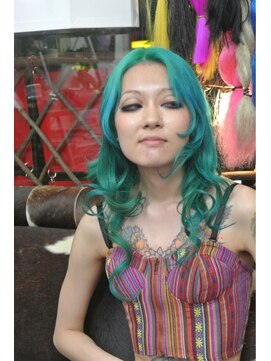 ディバイン(DIVINE) エメラルドグリーン