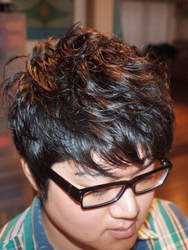 ブブグラスヘアー 2ブロックリバースショート