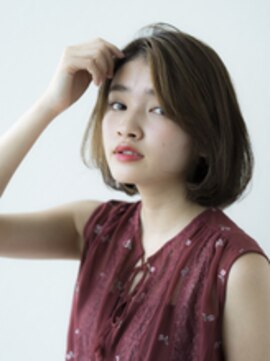 ザ シー 橋本(The C) ひし形シルエットの大人ボブ