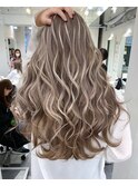 メルティアッシュベージュ×シールハイライト