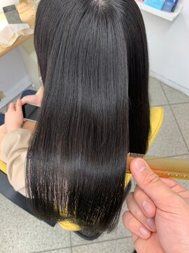 雨とランプ 髪質改善『ヘアエステ』【雨とランプ 縮毛矯正 琴似　髪質改善】