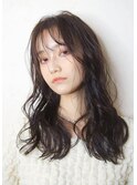 大人　ツヤ髪　ふんわりカール　黒髪　グレージュカラー　前髪