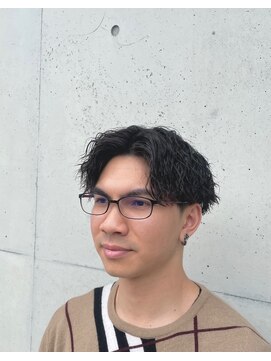 シフト メンズ オンリー サロン 薬院店(SHIFT Men's only salon) ツイストパーマセンターパート