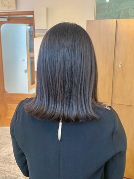 エニエンメイクス 立川(ENIEN MAKE'S) 切りっぱなし/アッシュブラック/艶髪/暗髪/Aujua