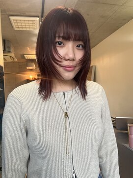 ナループロア ルームー(Nalu pu loa ROOMOO) フェイスレイヤー/ボブレイヤーカット/チェリーレッドカラー