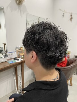 フー バイ セリナ(Fuu.by serina) スパイラルパーマ