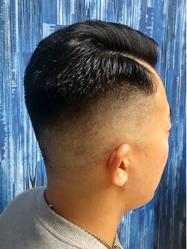 ヘアーリゾート ラ シック(hair resort La chiq) 七三分けフェードカット