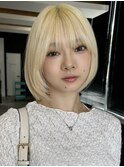 xブリーチ/イメチェン/ホワイトブロンド/外ハネボブ/美髪/