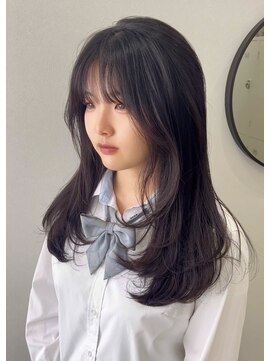 リス バイ ソヨン(Lis by SOYON) 韓国風レイヤーカット/簡単ヘアセット１