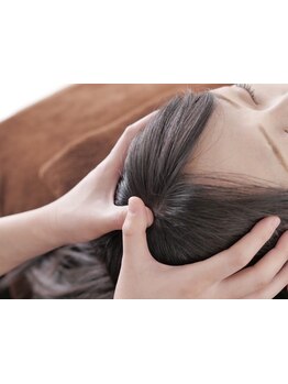 マンツーマンサロンで、髪に優しい施術とヘッドスパ♪完全プライベート空間で贅沢なリラックスを☆