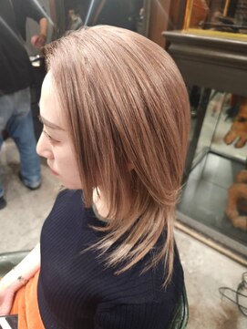 ブロック ジャポン(bloc japon) 柔らかいbeige × ローレイヤースタイル