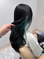エアー(Air) 【暗髪】×【ターコイズインナーカラー】