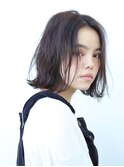 ルーズでカジュアルな肩ラインボブ
