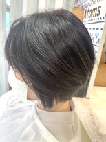 アトムス(Atoms) 前下がりショート