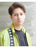 サイドパート コンマバングベリーショート 刈り上げスタイル