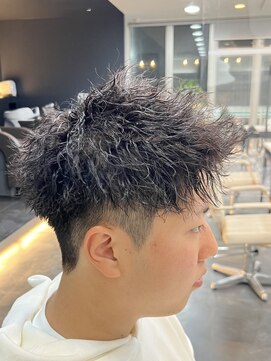 バース バイ ハピネス(BIRTH by happiness) ツイストスパイラル刈り上げショート