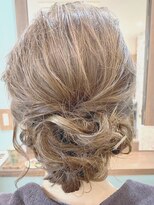 ヘアー バイ ミーズ(hair by Mii’s) まとめ髪