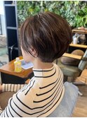 ショートヘア×マロングレージュ
