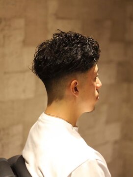 キングスマントーキョー 立川北口店(KINGSMAN TOKYO) メンズカットメンズパーマニュアンスパーマフェードカット[立川]