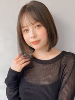 小顔カット大人可愛いレイヤーカットエアリーカール艶感前髪