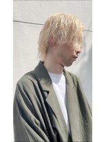 バディー ブラウン(BUDDY BROWN)&nbsp;ホワイトブロンド×スパイラルパーマ