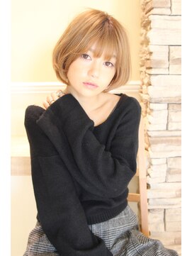 レウナ 外苑前(Reuna) 30代40代　大人可愛いボブ　丸みが綺麗なボブ