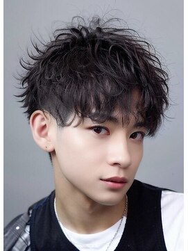 サンティエ 中央駅店(scintiller) 波巻きスパイラルパーママッシュショート無造作パーマ刈り上げ