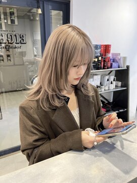 ミルクティーベージュ/ミディアム/ロング/レイヤーカット/横浜