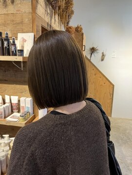 シーソー(SEE SOE) 切りっぱなしボブ