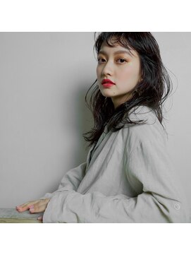 ロスタークラス(ROSTAR class) 「冬の艶カールロング」